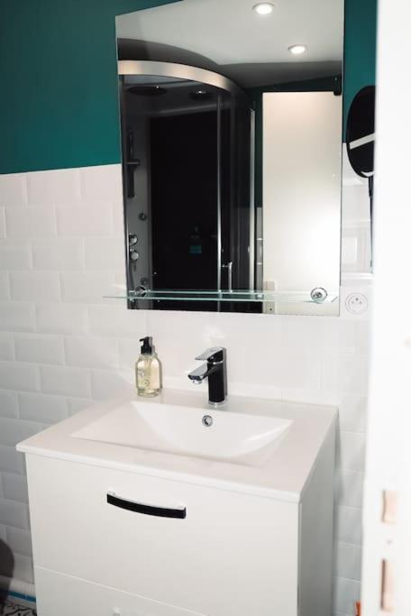 Appartement Duplex Au Coeur De แร็งส์ ภายนอก รูปภาพ